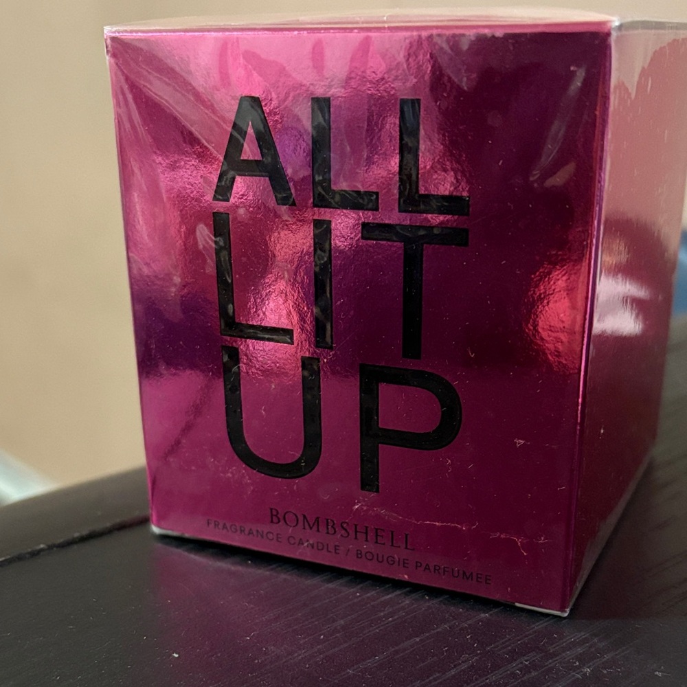 Victoria's Secret Bombshell Candle